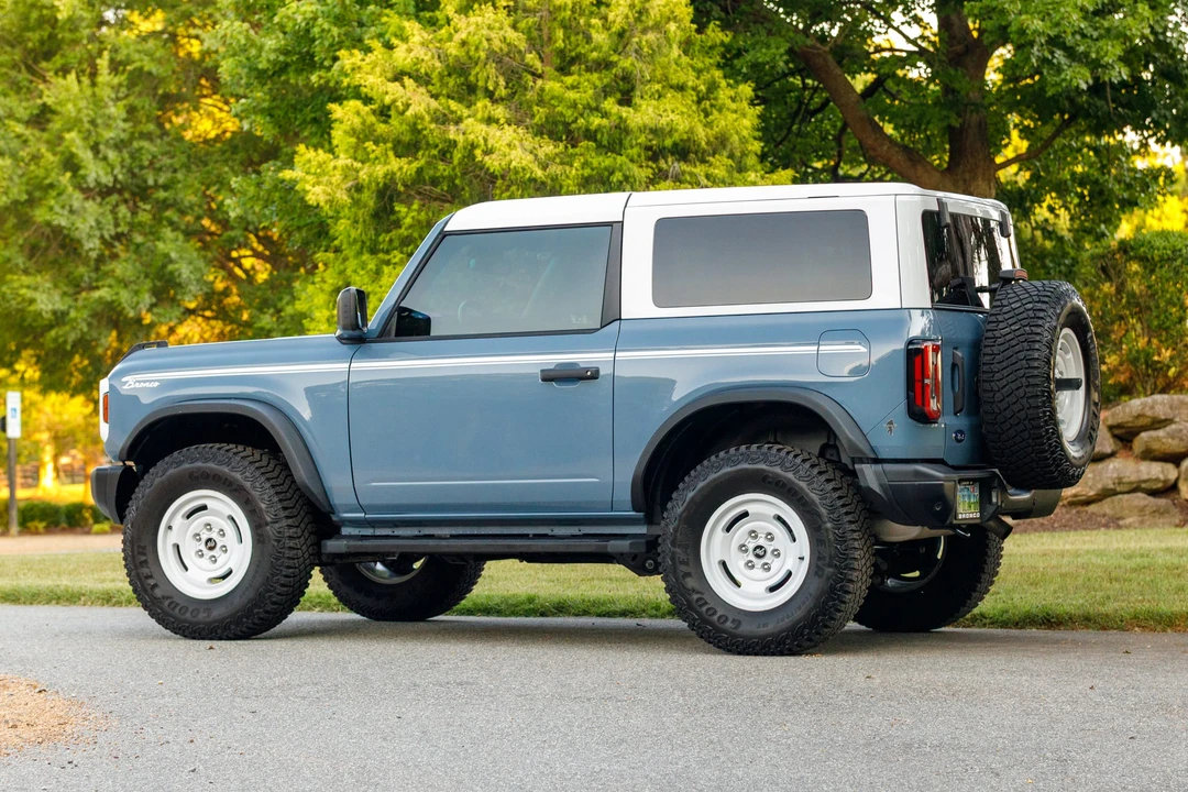 2023 Ford Bronco 6th Gen - Image 16 of 31