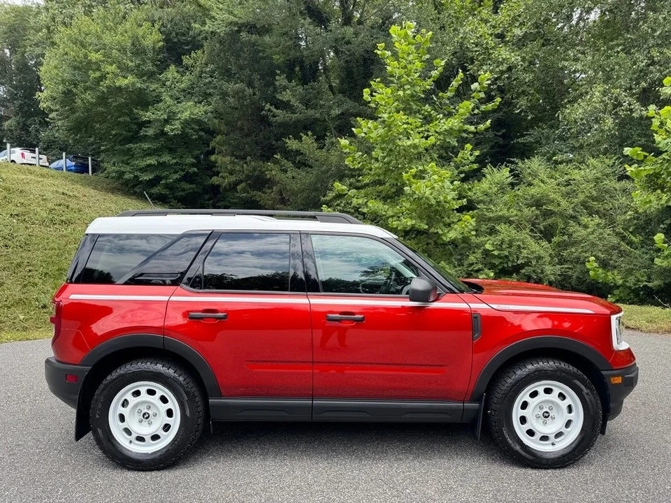 2023 Ford Bronco 6th Gen - Image 5 of 21