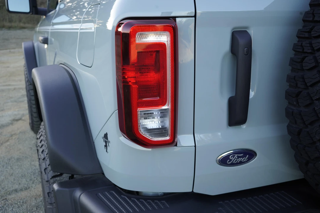 2023 Ford Bronco 6th Gen - Image 25 of 25