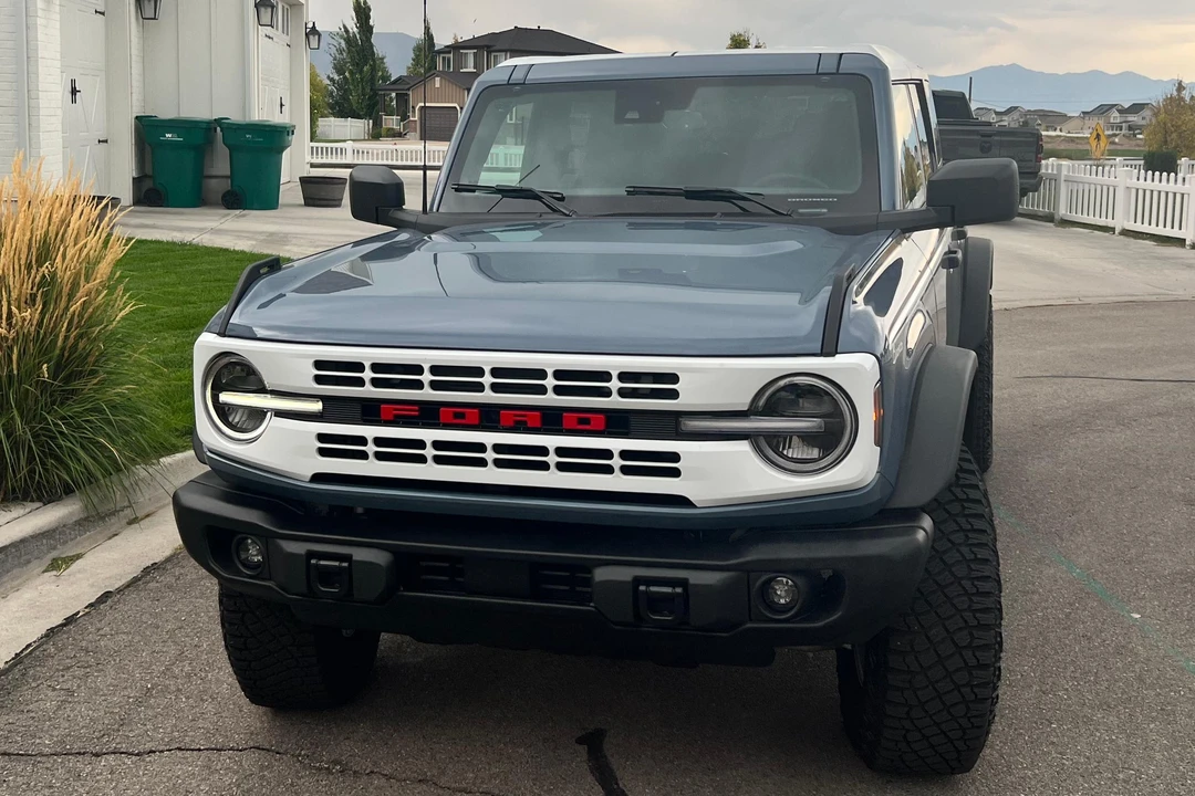 2023 Ford Bronco 6th Gen - Image 2 of 31