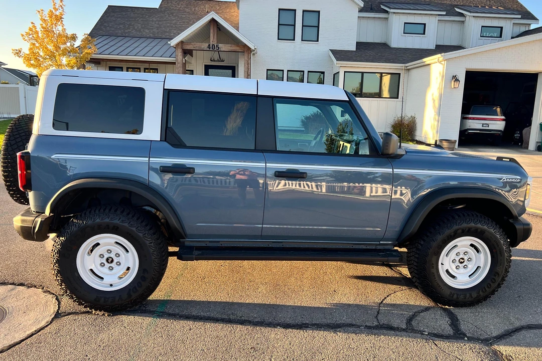 2023 Ford Bronco 6th Gen - Image 3 of 31