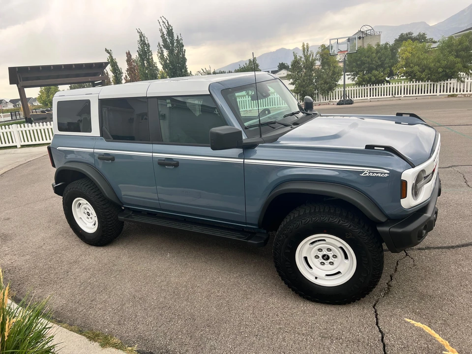 2023 Ford Bronco 6th Gen - Image 14 of 31