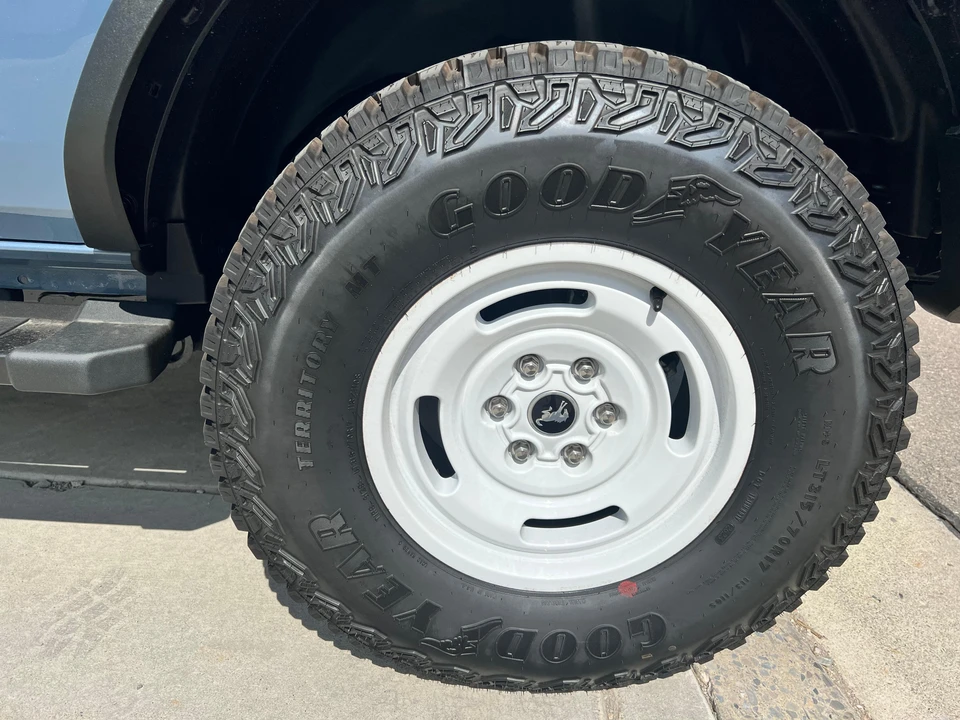 2023 Ford Bronco 6th Gen - Image 23 of 31
