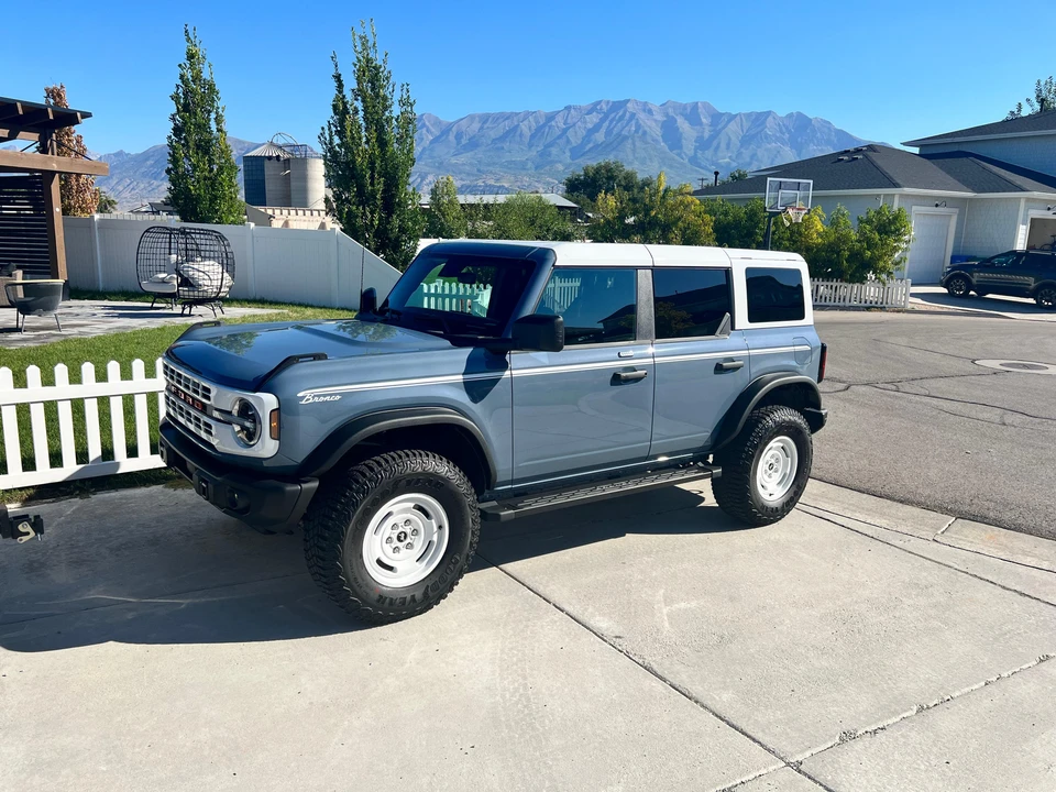 2023 Ford Bronco 6th Gen - Image 8 of 31