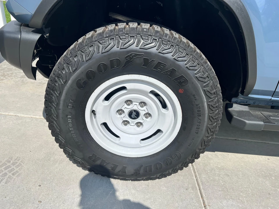 2023 Ford Bronco 6th Gen - Image 24 of 31
