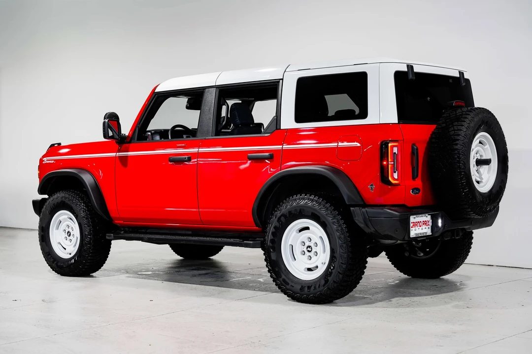 2023 Ford Bronco 6th Gen - Image 8 of 12