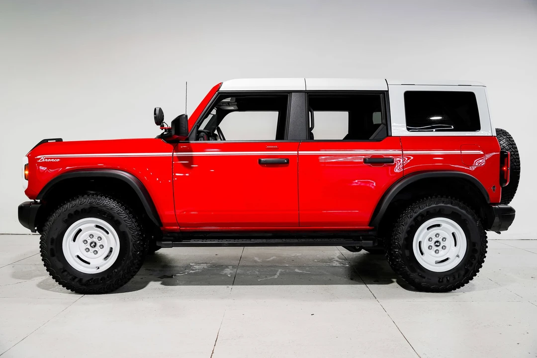 2023 Ford Bronco 6th Gen - Image 7 of 12