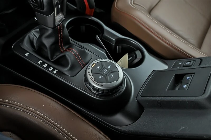 2023 Ford Bronco 6th Gen - Image 30 of 31