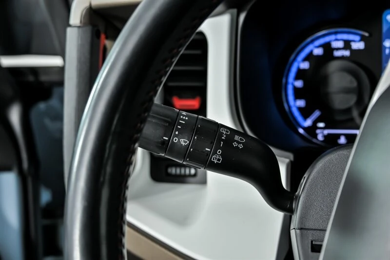 2023 Ford Bronco 6th Gen - Image 24 of 31