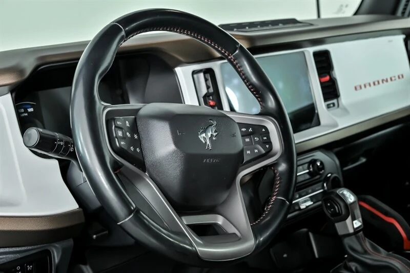 2023 Ford Bronco 6th Gen - Image 20 of 31