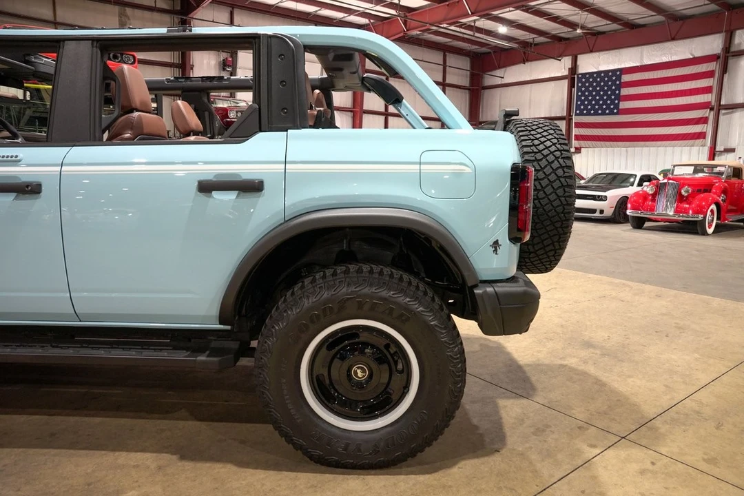 2023 Ford Bronco 6th Gen - Image 5 of 31