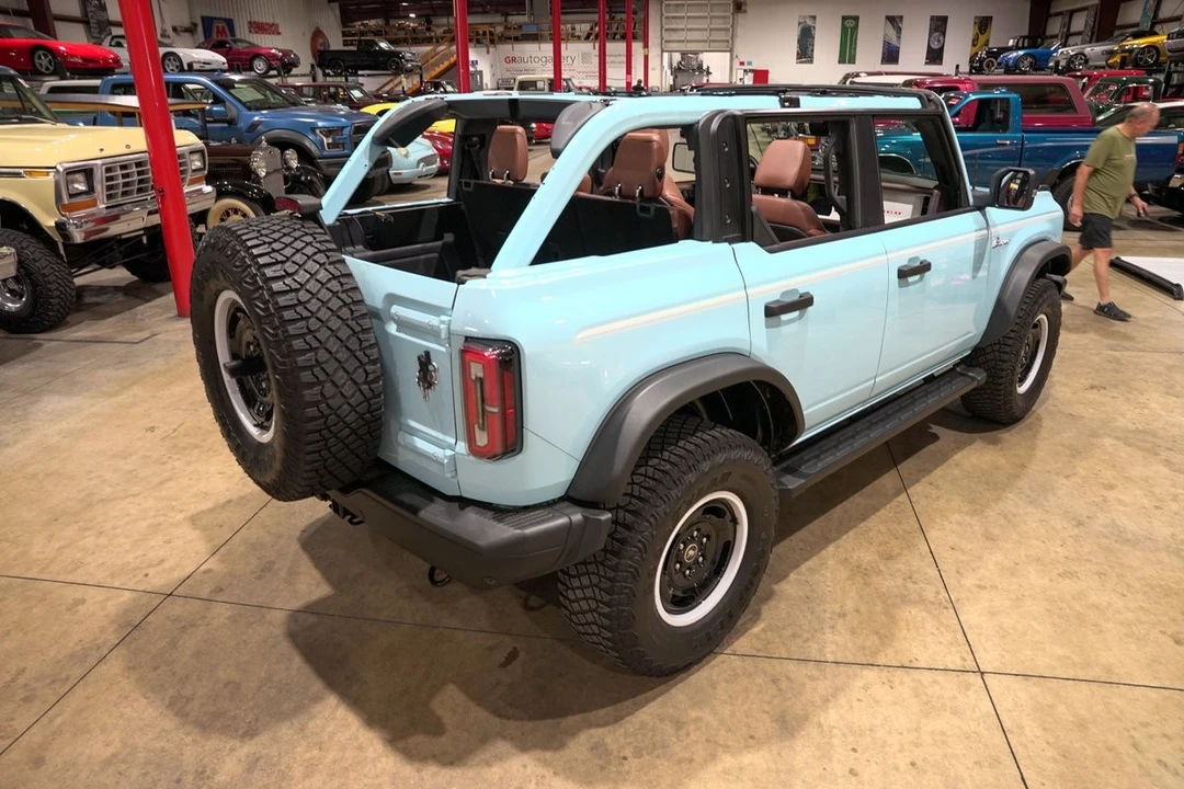 2023 Ford Bronco 6th Gen - Image 17 of 31