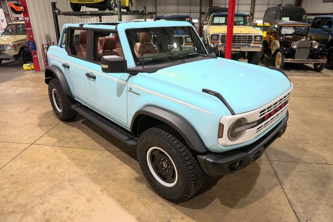 2023 Ford Bronco 6th Gen - Image 14 of 31
