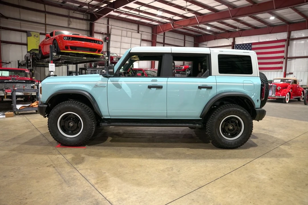 2023 Ford Bronco 6th Gen - Image 24 of 31