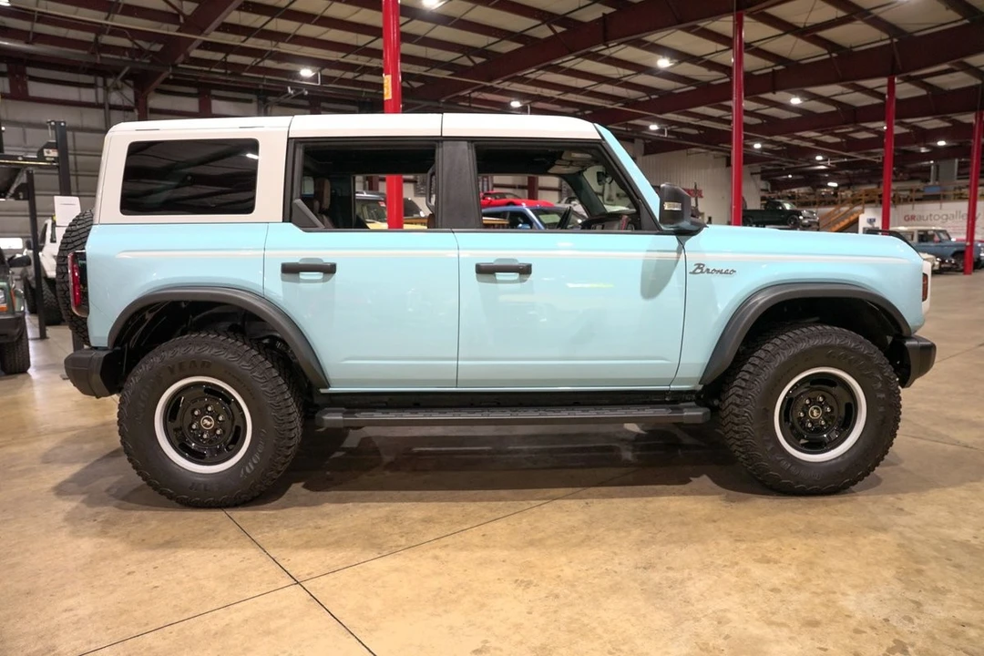 2023 Ford Bronco 6th Gen - Image 28 of 31