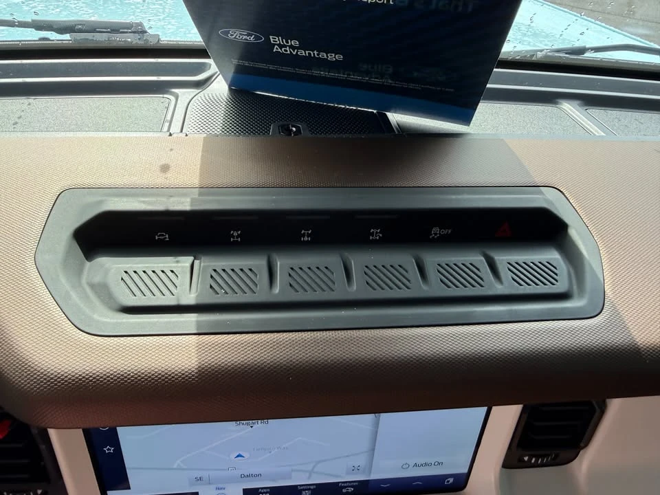 2023 Ford Bronco 6th Gen - Image 17 of 18