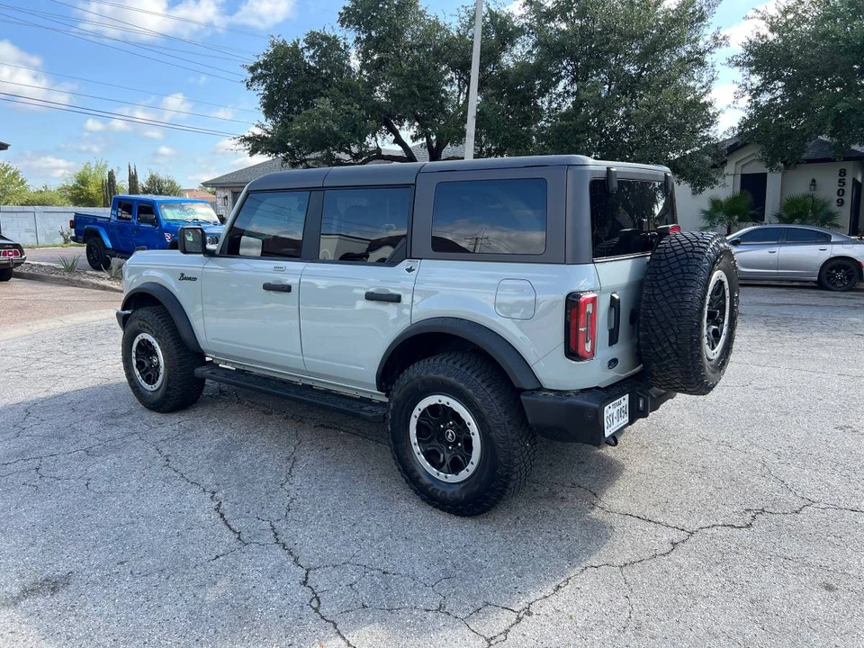 2023 Ford Bronco 6th Gen - Image 3 of 10