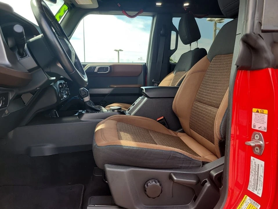 2023 Ford Bronco 6th Gen - Image 16 of 20