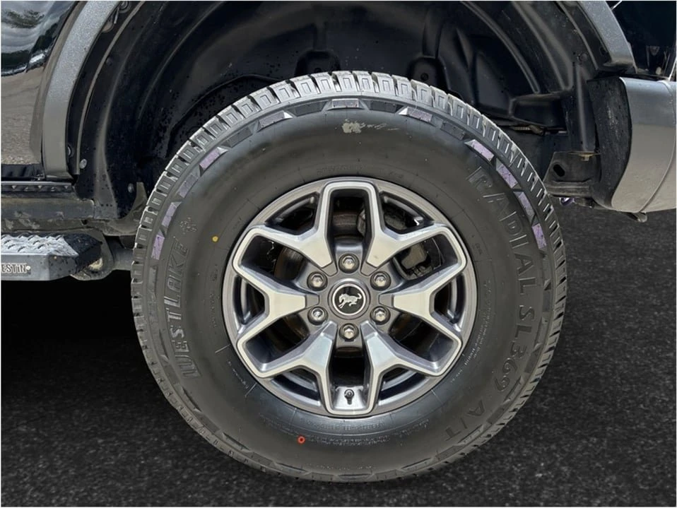 2023 Ford Bronco 6th Gen - Image 15 of 20