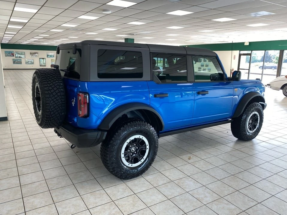 2023 Ford Bronco 6th Gen - Image 3 of 20