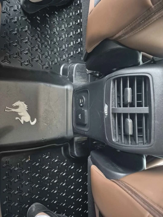 2023 Ford Bronco 6th Gen - Image 10 of 15