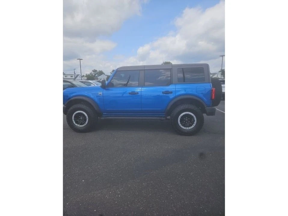 2023 Ford Bronco 6th Gen - Image 6 of 13