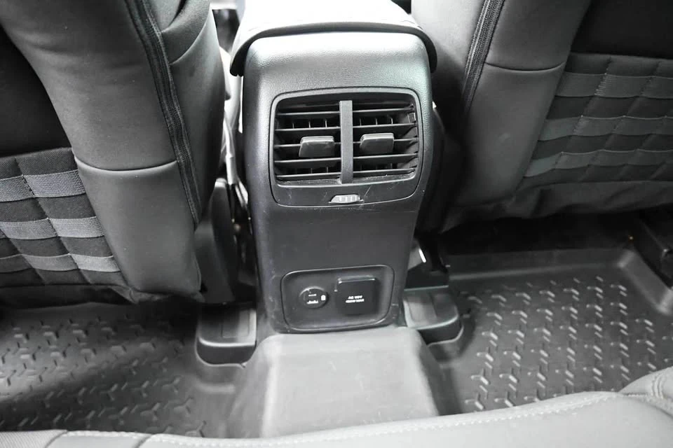 2023 Ford Bronco 6th Gen - Image 9 of 9