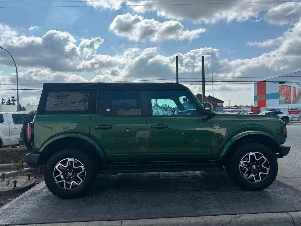 2023 Ford Bronco 6th Gen - Image 4 of 19