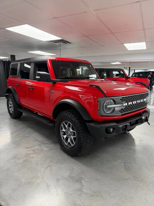2023 Ford Bronco 6th Gen - Image 6 of 14
