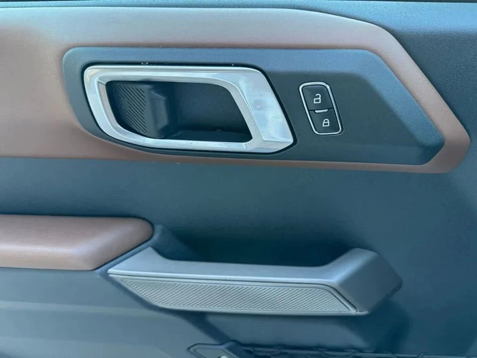 2023 Ford Bronco 6th Gen - Image 18 of 20