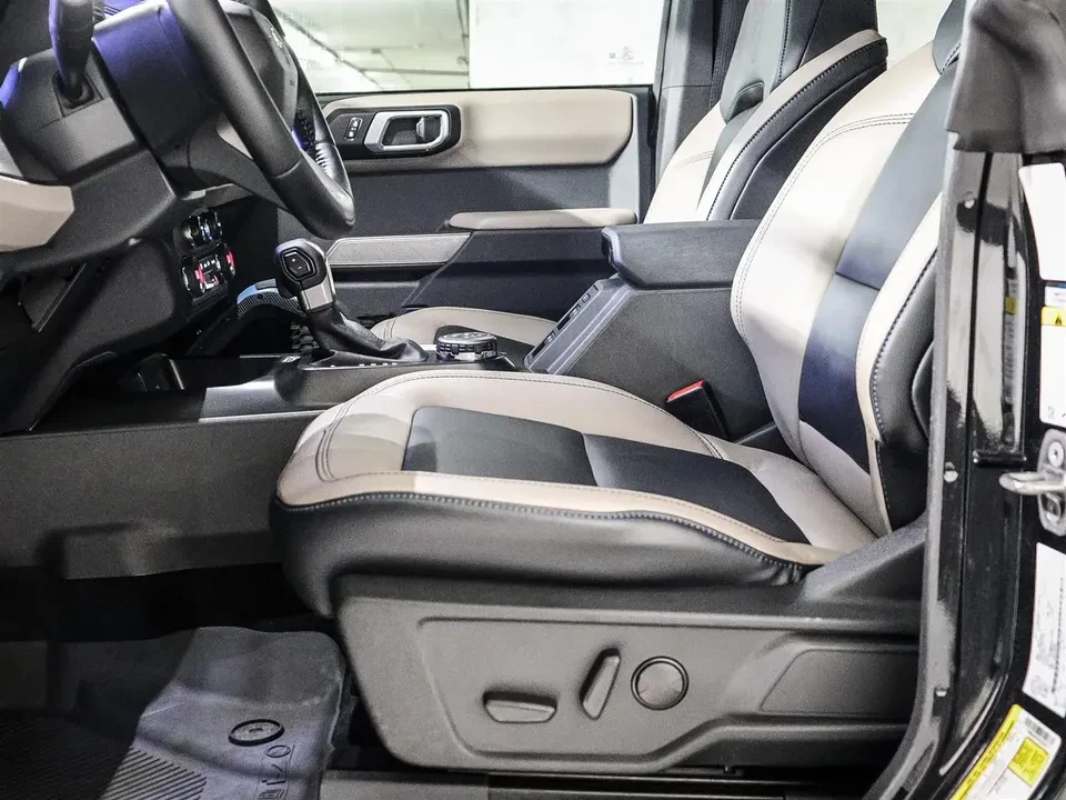 2023 Ford Bronco 6th Gen - Image 15 of 20