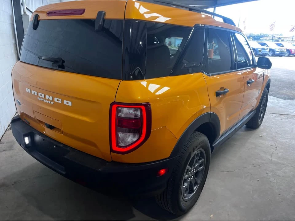 2023 Ford Bronco 6th Gen - Image 5 of 13