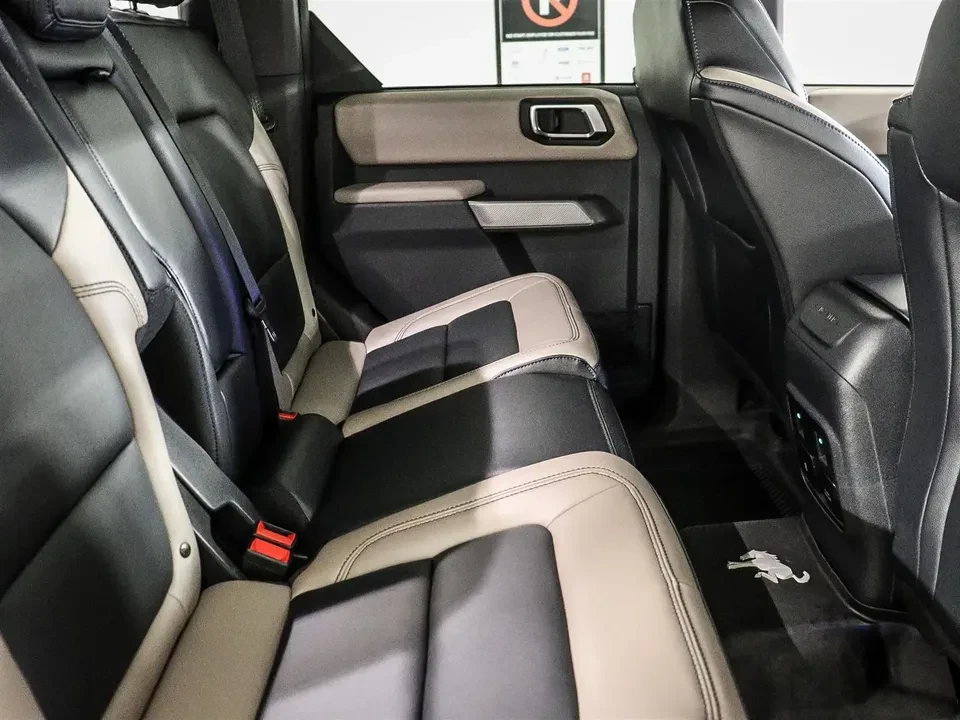 2023 Ford Bronco 6th Gen - Image 5 of 20