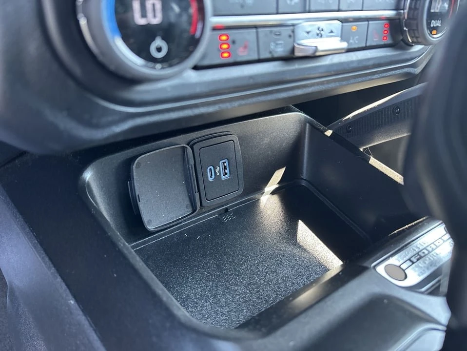 2023 Ford Bronco 6th Gen - Image 19 of 20