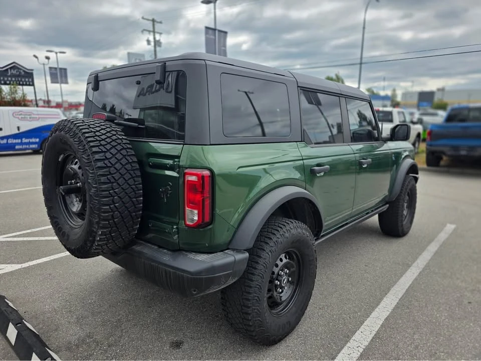 2023 Ford Bronco 6th Gen - Image 5 of 18