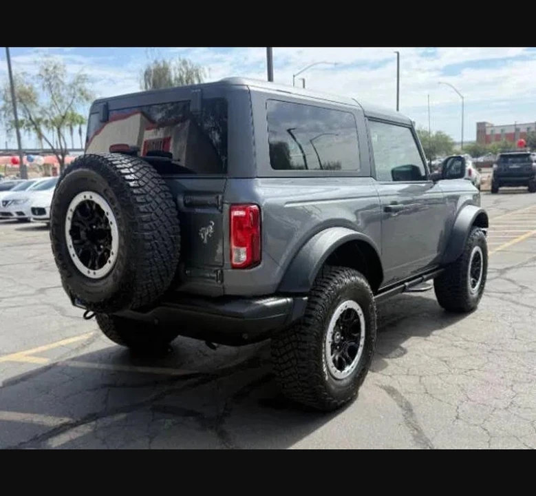 2023 Ford Bronco 6th Gen - Image 3 of 4