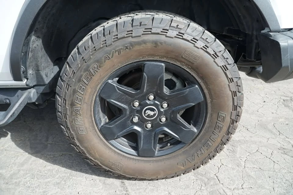 2023 Ford Bronco 6th Gen - Image 16 of 20
