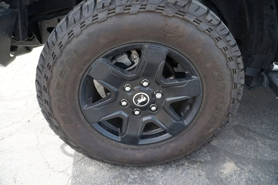 2023 Ford Bronco 6th Gen - Image 17 of 20