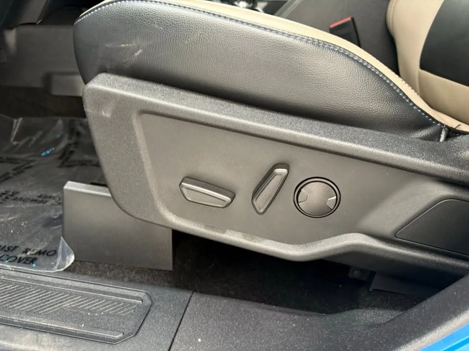 2023 Ford Bronco 6th Gen - Image 15 of 20