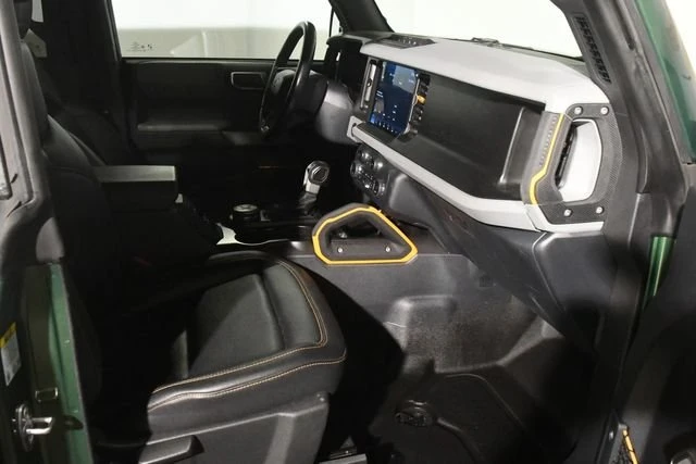 2023 Ford Bronco 6th Gen - Image 19 of 20