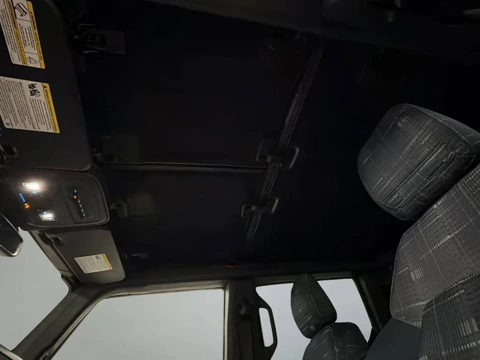 2023 Ford Bronco 6th Gen - Image 19 of 20