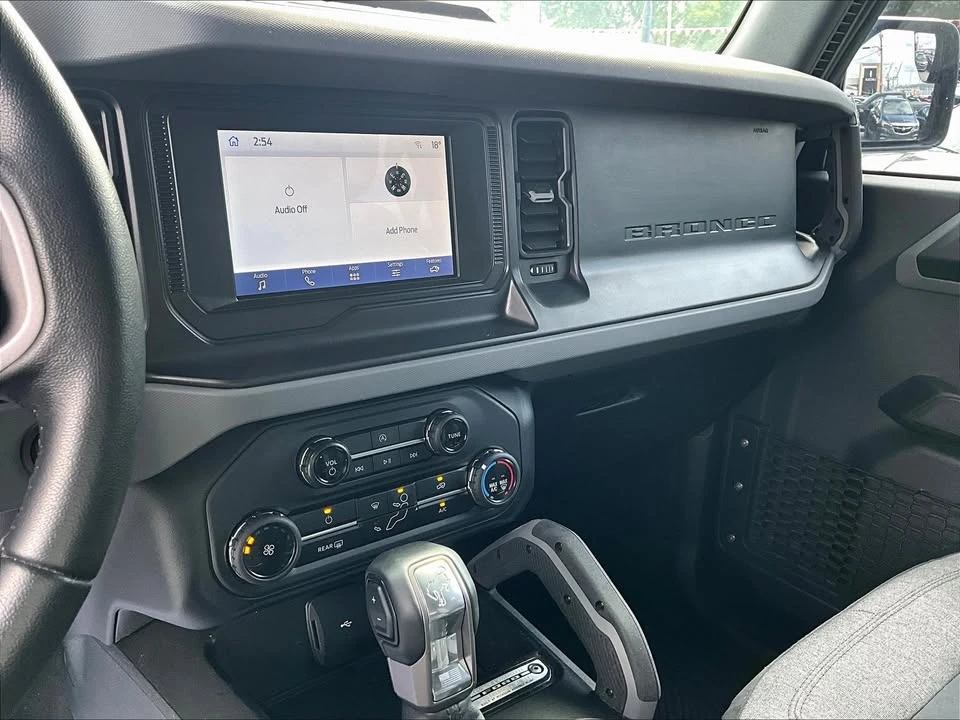 2023 Ford Bronco 6th Gen - Image 8 of 9