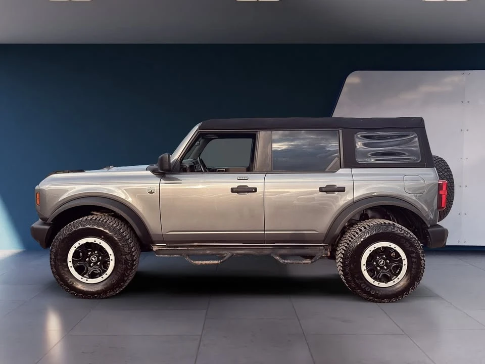 2023 Ford Bronco 6th Gen - Image 6 of 10