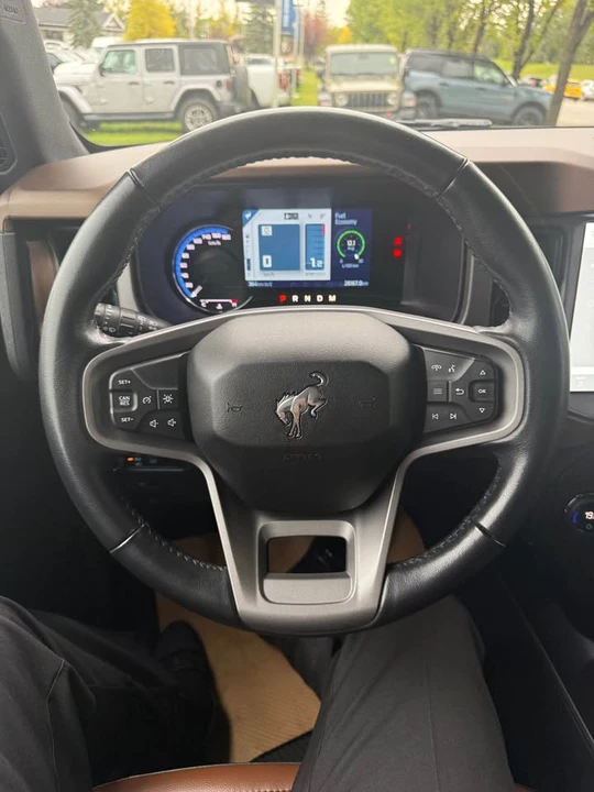 2023 Ford Bronco 6th Gen - Image 9 of 17