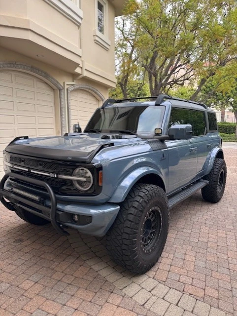2023 Ford Bronco 6th Gen - Image 3 of 10
