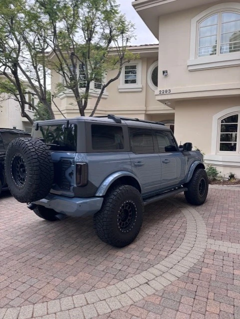2023 Ford Bronco 6th Gen - Image 5 of 10