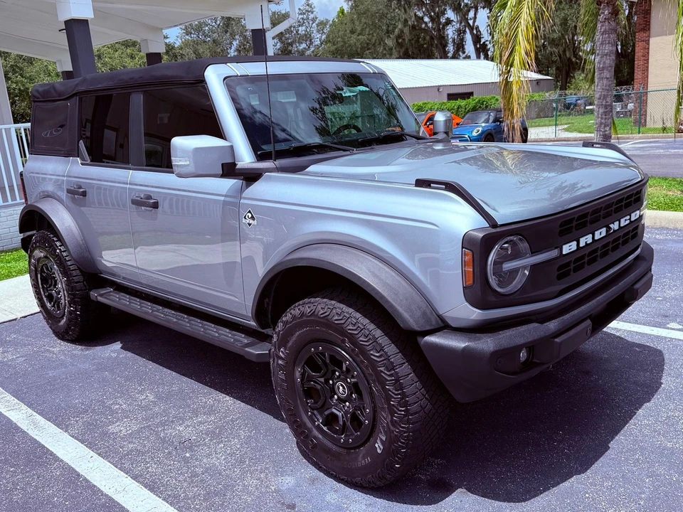 2023 Ford Bronco 6th Gen - Image 12 of 12