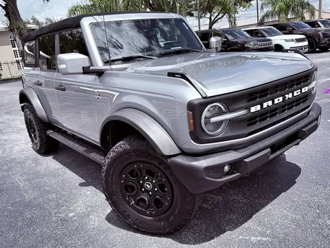 2023 Ford Bronco Outer Banks