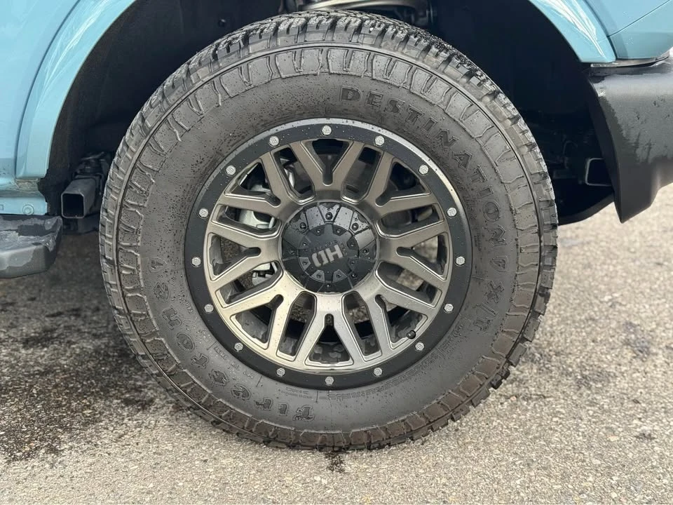2023 Ford Bronco 6th Gen - Image 3 of 11
