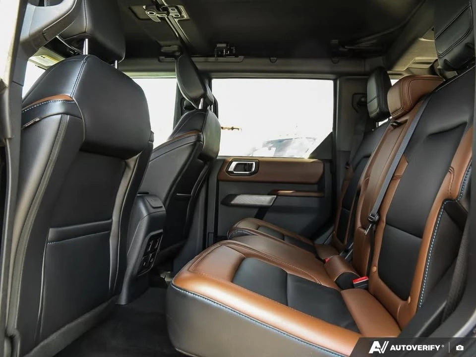 2023 Ford Bronco 6th Gen - Image 9 of 10